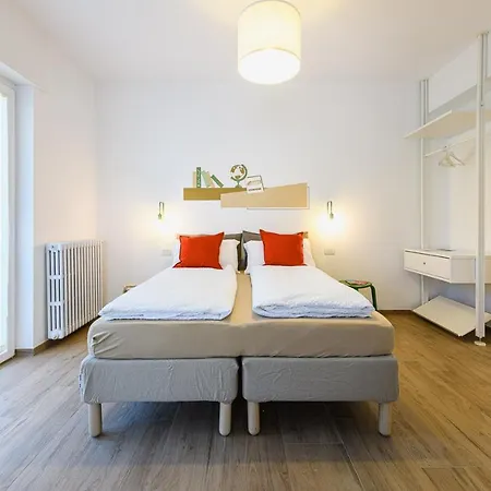 Alessia' S Bed & Breakfast Tirano