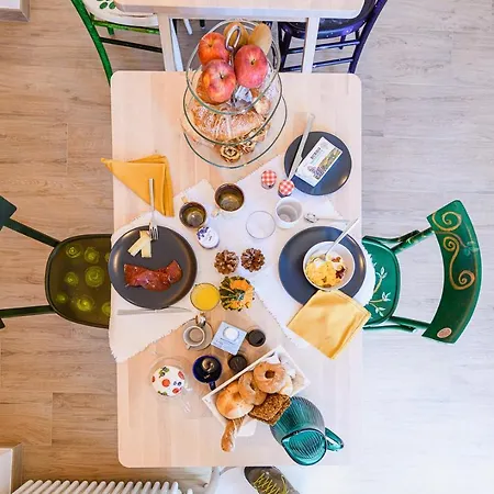 住宿加早餐酒店 Alessia' S 蒂拉诺